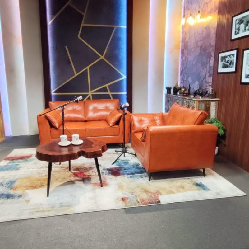 Podcast Studio for Rent without Editing